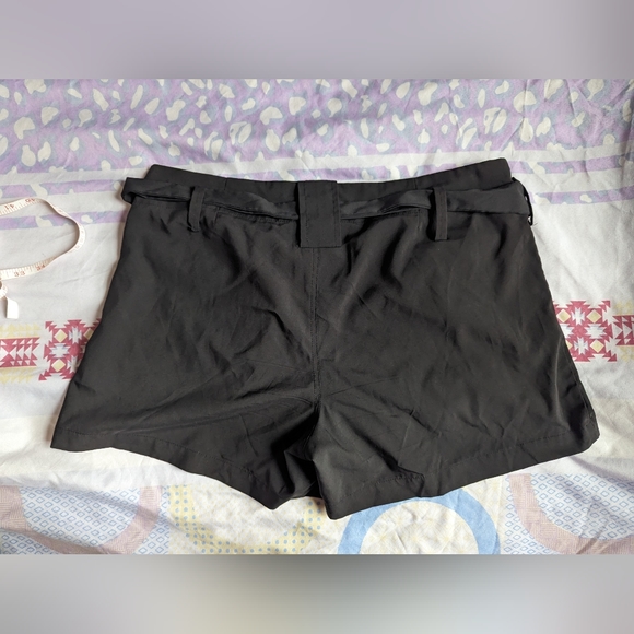 Dress shorts - Picture 2 of 4